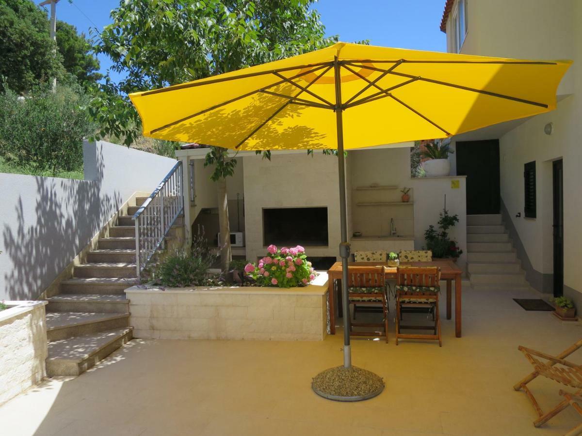 Apartments Kuzmanic Omiš Exterior foto
